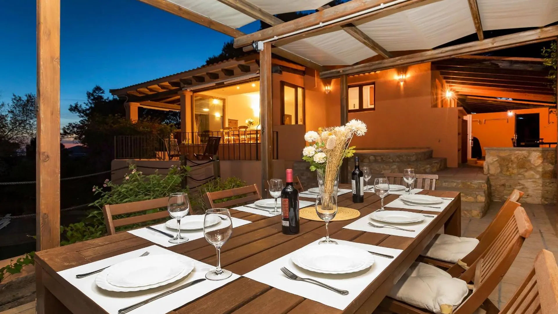 Villa In San Rafael Sleeps 12 San Antonio  Spain
