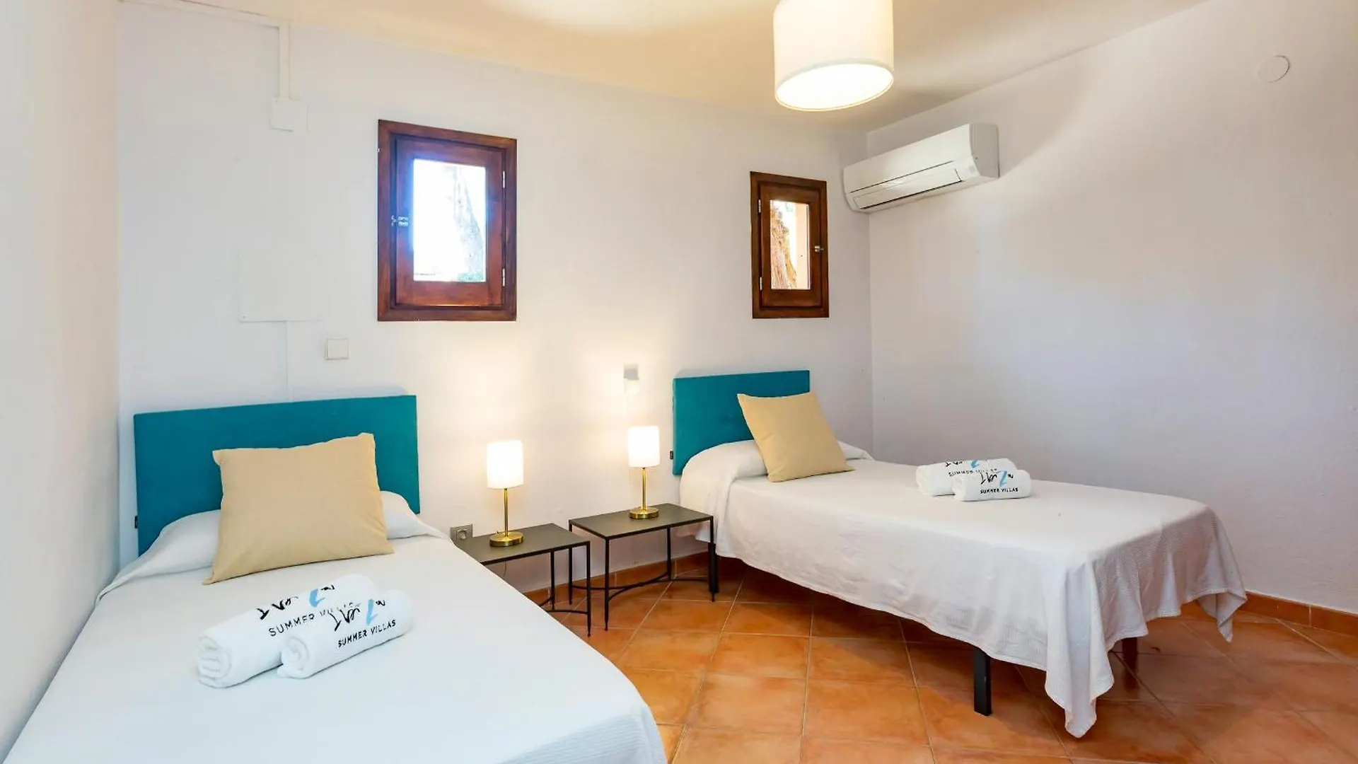 Villa In San Rafael Sleeps 12 San Antonio  Spain