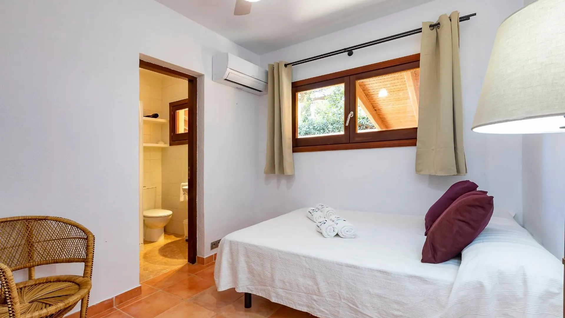 Villa In San Rafael Sleeps 12 San Antonio  Spain