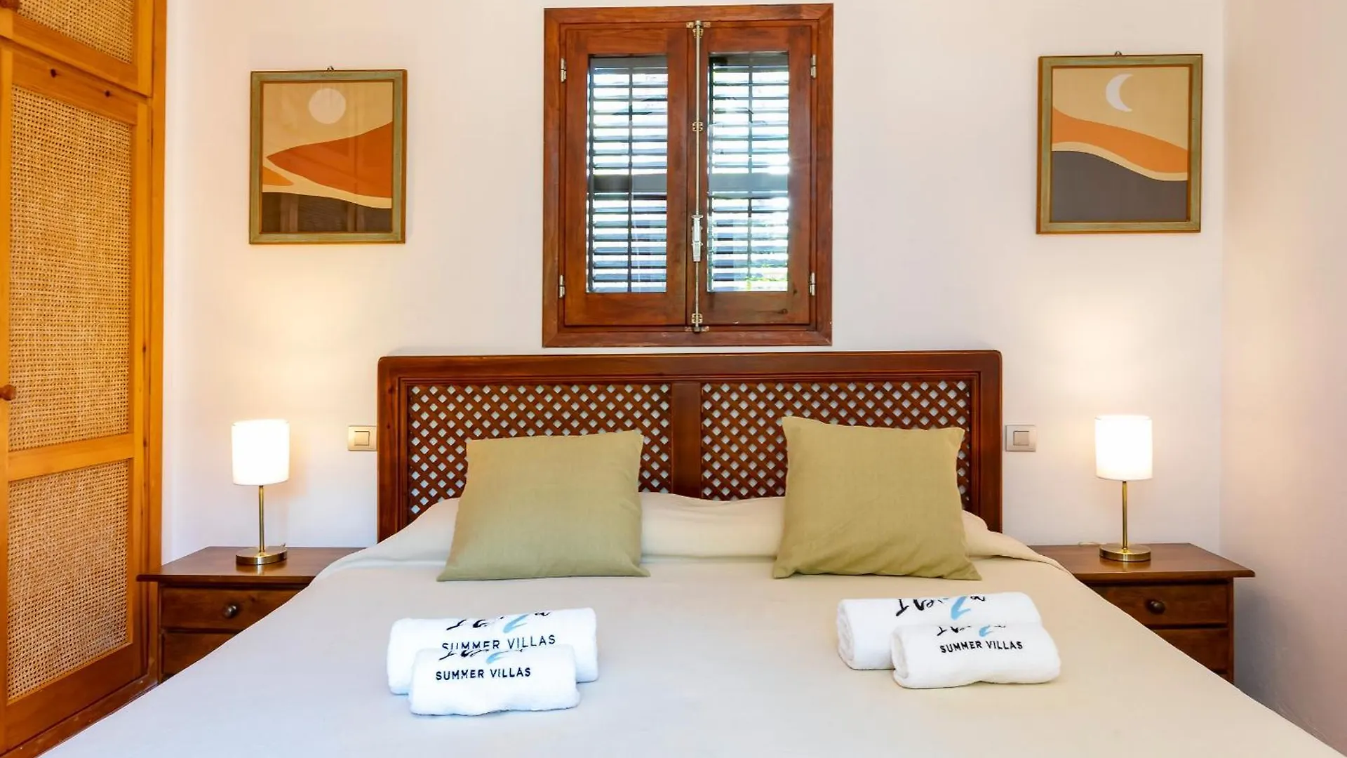 Villa In San Rafael Sleeps 12 San Antonio