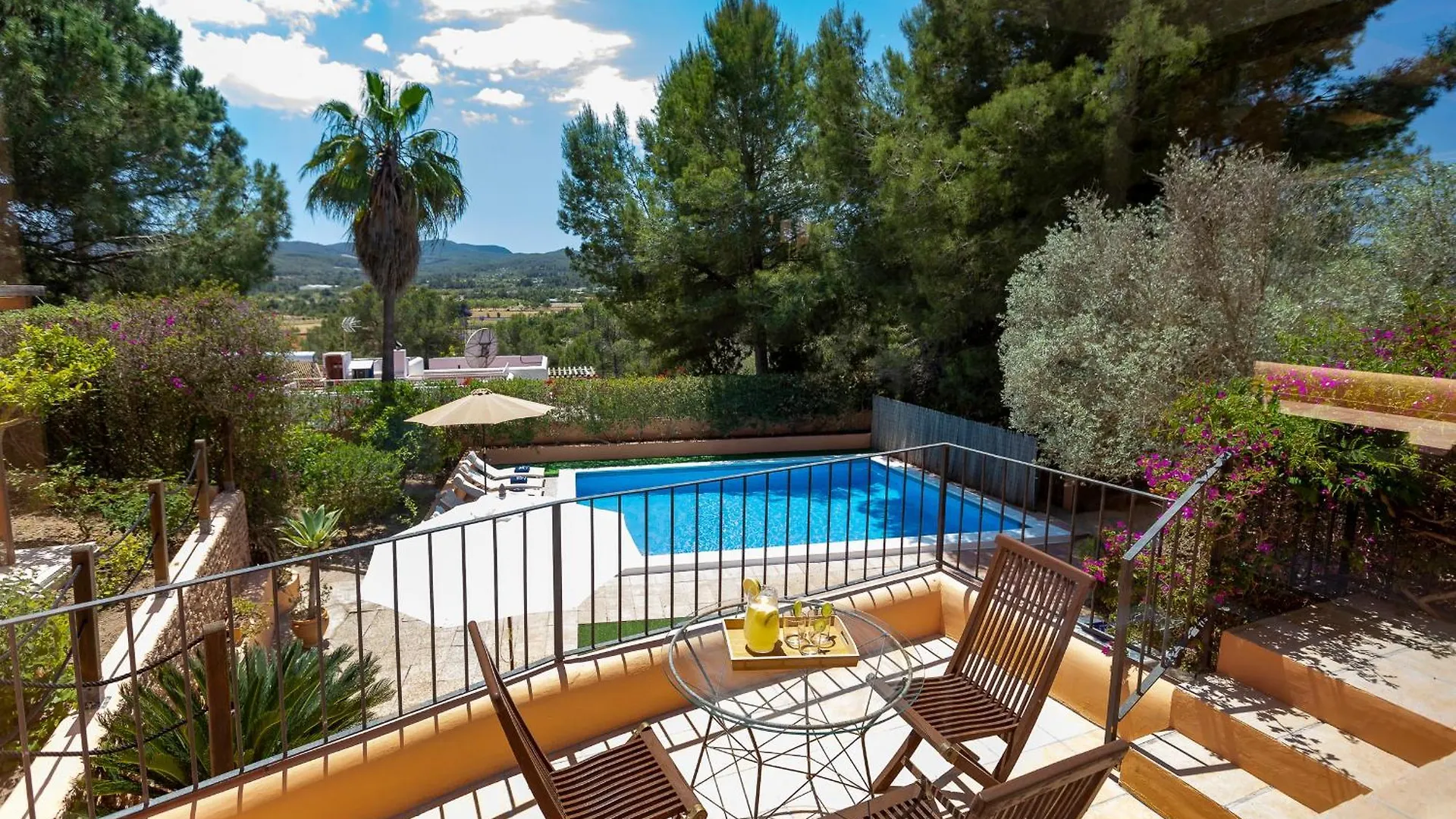 Villa In San Rafael Sleeps 12 San Antonio  0*, San Antonio (Ibiza)