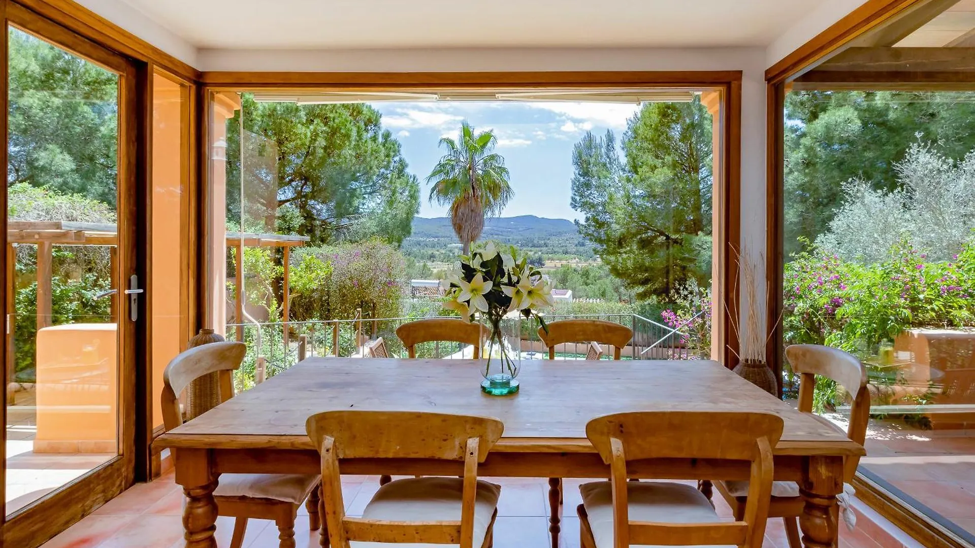 Villa In San Rafael Sleeps 12 San Antonio